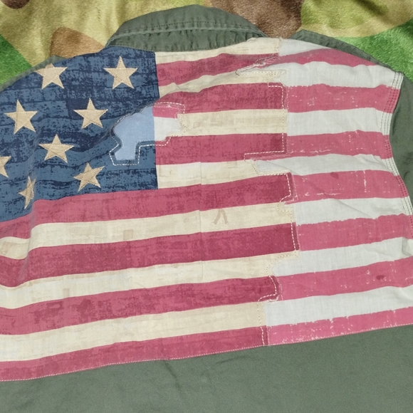 🔥Distressed Denim and supply RL button down - Picture 12 of 12